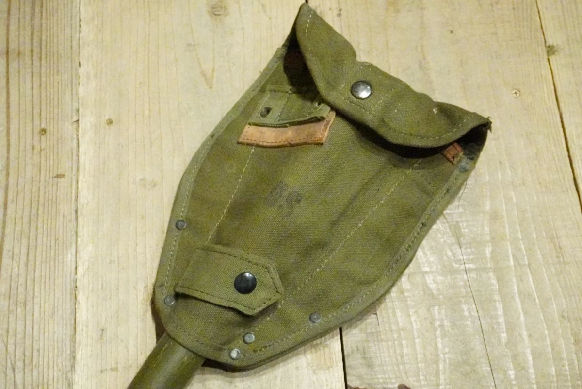 U.S.ARMY Intrenching Tool Folding 1952年 used