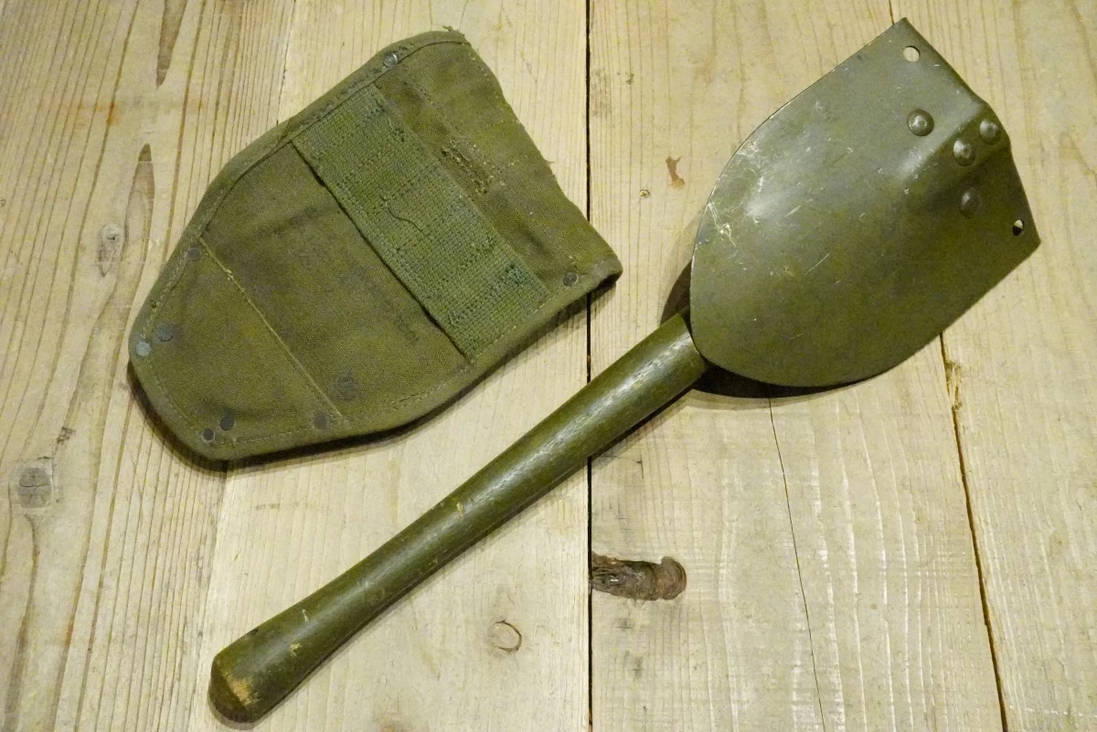 U.S.ARMY Intrenching Tool Folding 1952年 used