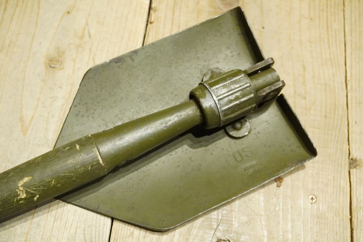 U.S.ARMY Intrenching Tool Folding 1944年 used