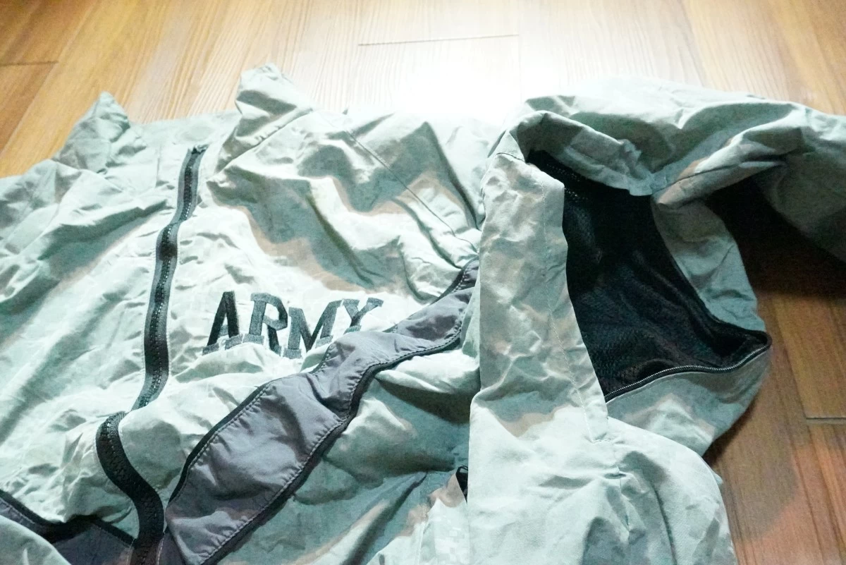 U.S.ARMY Physical Fitness Jacket sizeM-Long used