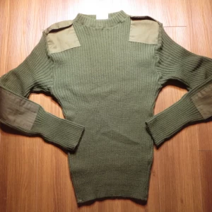 U.S.Sweater 100%Wool 2008年 size42 used