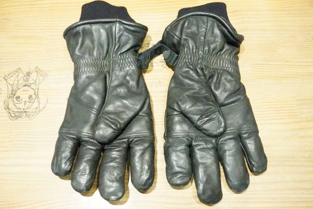 U.S. Leather Gloves Intermediate Cold/Wet Weather sizeL used