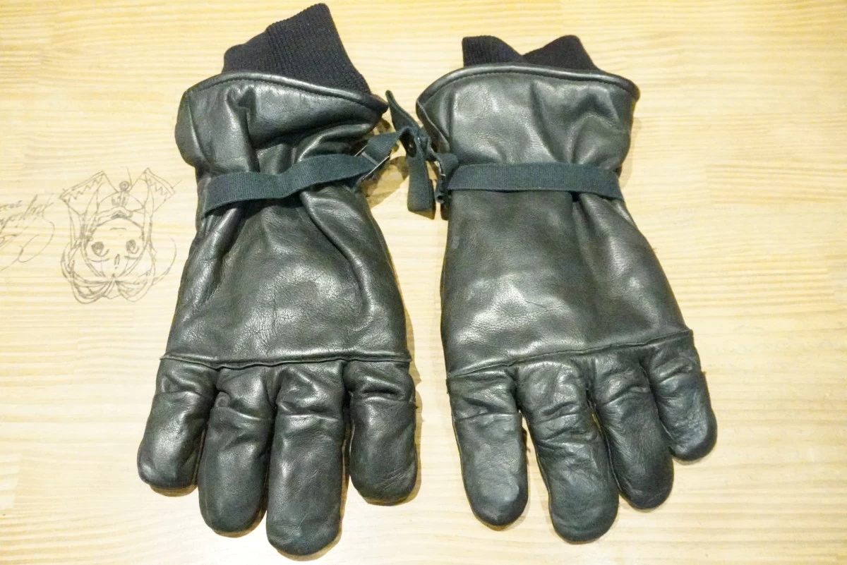 U.S. Leather Gloves Intermediate Cold/Wet Weather sizeL used