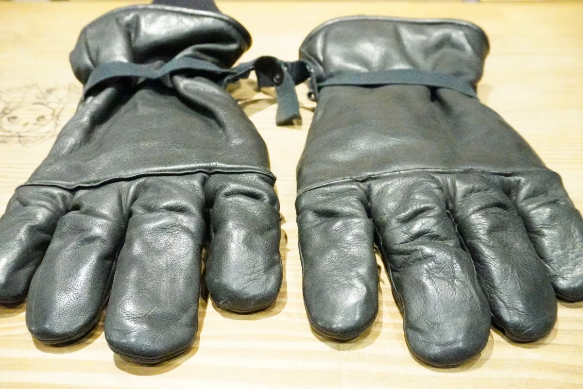 U.S. Leather Gloves Intermediate Cold/Wet Weather sizeL used