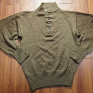 U.S.ARMY Sweater 100%Wool 1986年 sizeL used