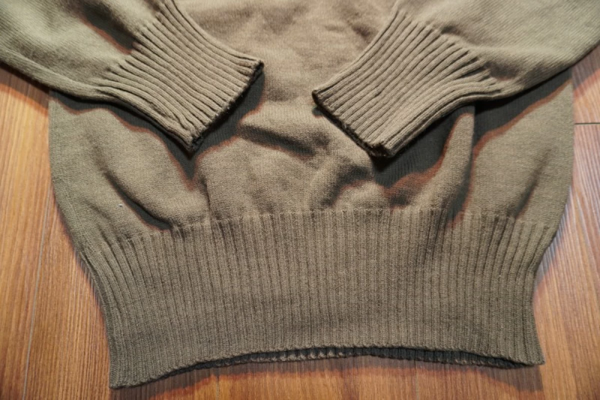 U.S.ARMY Sweater 100%Acrylic 1999年 sizeXL used