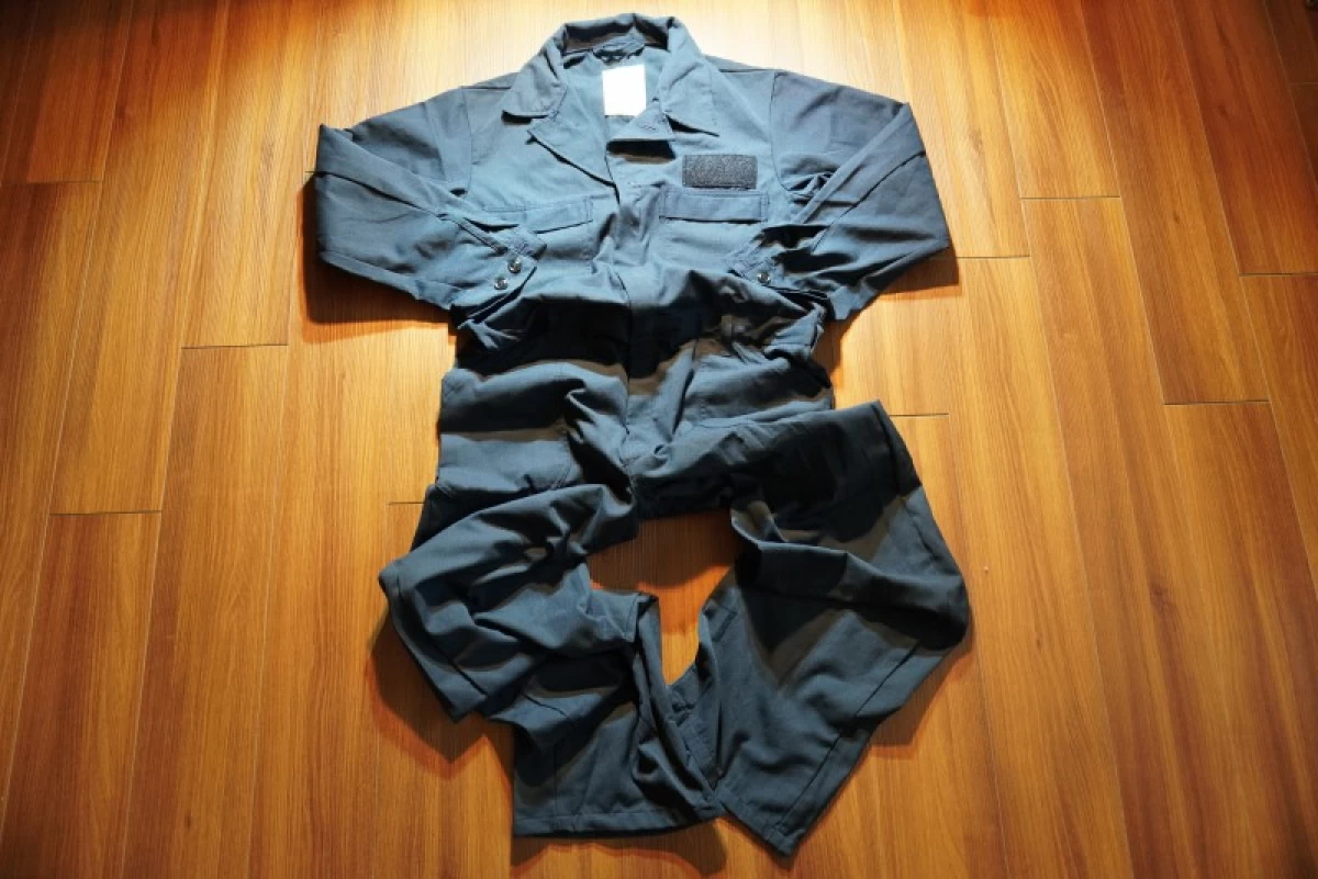 U.S.NAVY Coveralls Flame Resistant size44Long new