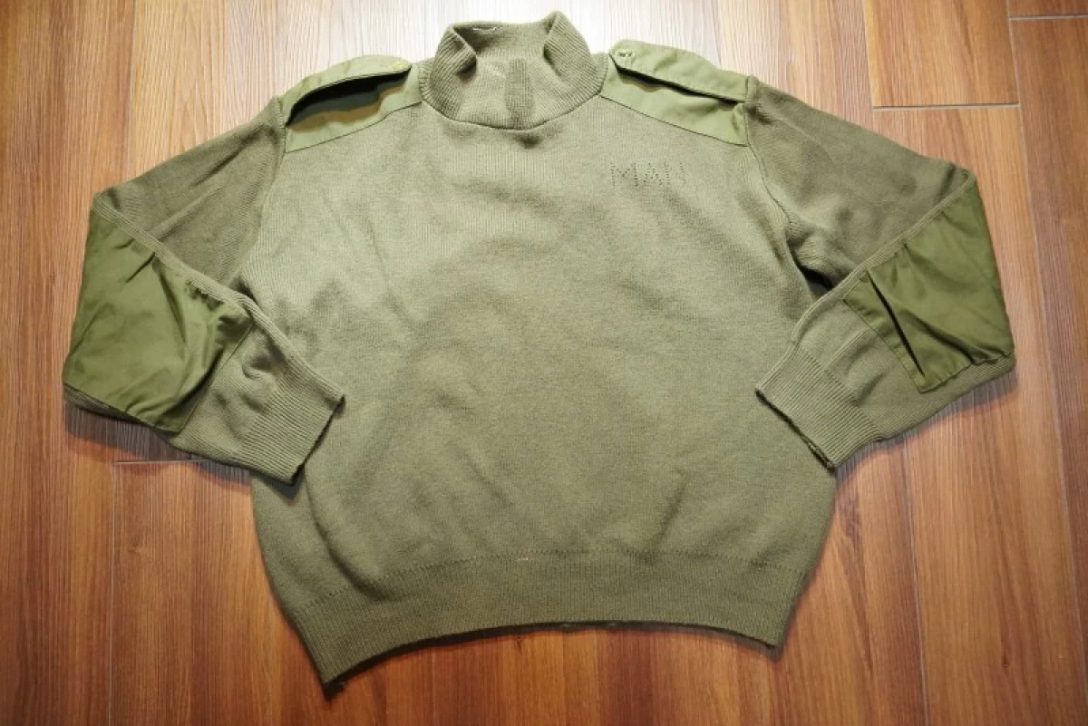 ROMANIA Command Sweater sizeM? used