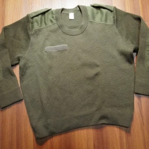 FRANCE Command Sweater size112(XL?) used