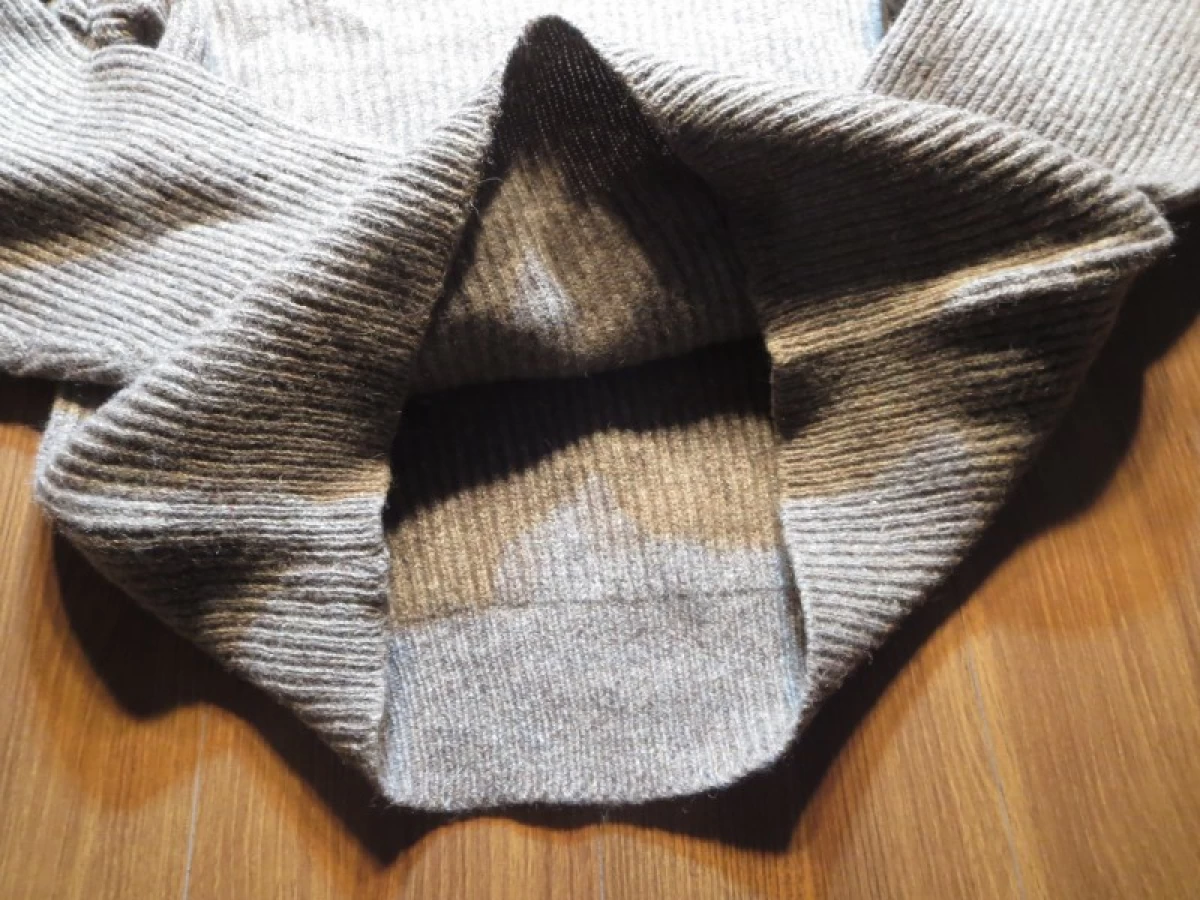 Sweden Sweater Wool? sizeM～L used?
