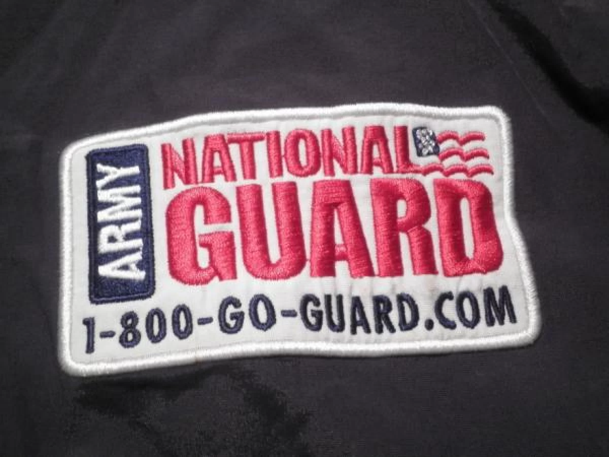 U.S.NATIONAL GUARD WindBreaker Jacket sizeS used