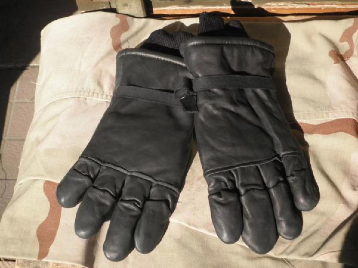 U.S.LeatherGloves Intermediate Cold/Wet sizeM used