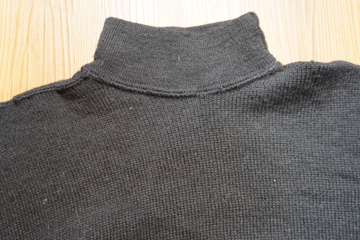 U.S.NAVY Sweater 100%Wool 1982年 sizeM used