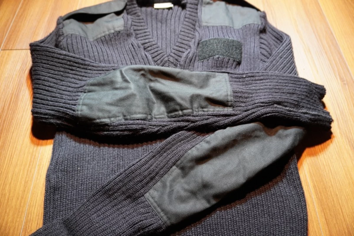 U.S.(U.K.) Sweater 100% Wool sizeL used
