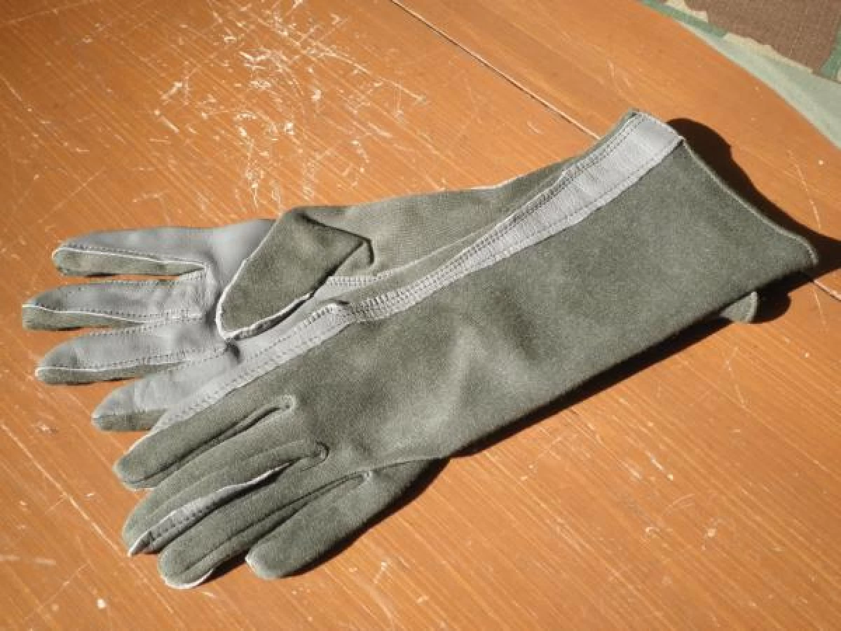 U.S.Gloves Flyer's Nomex Summer size7(S)/8(M) new?