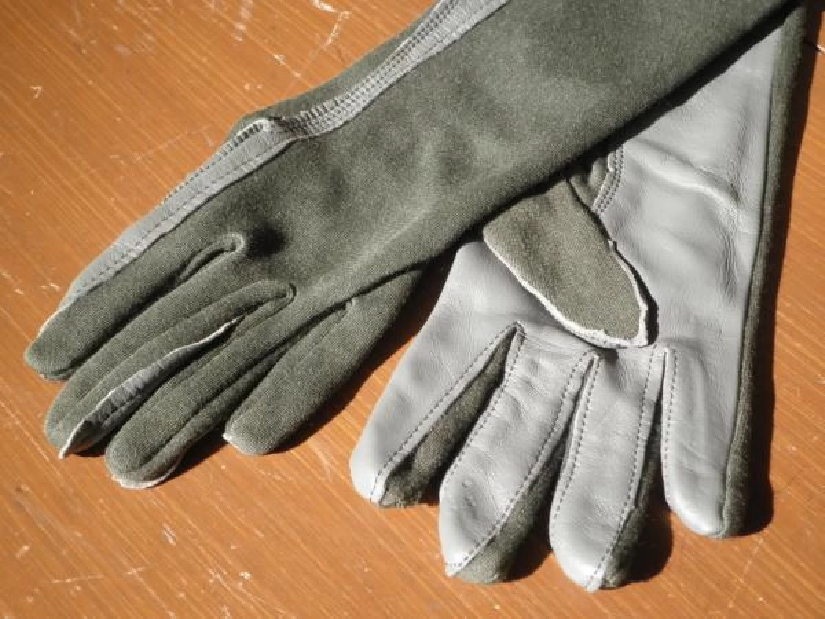 U.S.Gloves Flyer's Nomex Summer size7(S)/8(M) new?